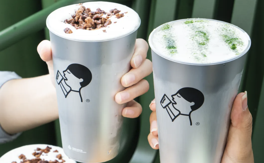 HEYTEA Co-branded Straw Tumbler Campaign